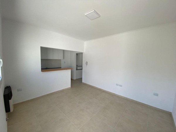 Departamento en Venta - Calle 11 esq. 120  - General Pico