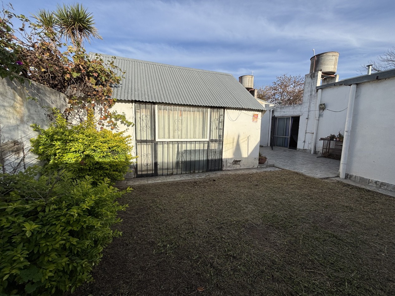 EN VENTA CASA EN CALLE 8 E/ 113 Y 115 - GRl. PICO