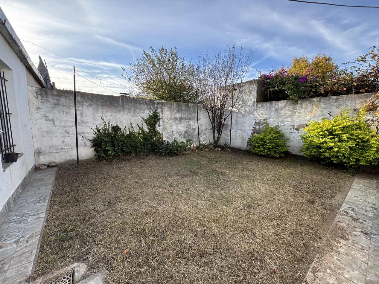 EN VENTA CASA EN CALLE 8 E/ 113 Y 115 - GRl. PICO