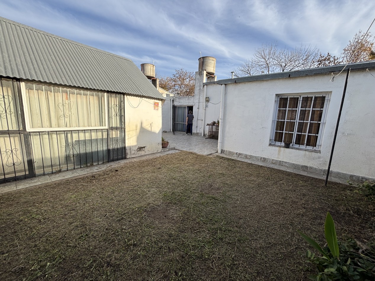 EN VENTA CASA EN CALLE 8 E/ 113 Y 115 - GRl. PICO