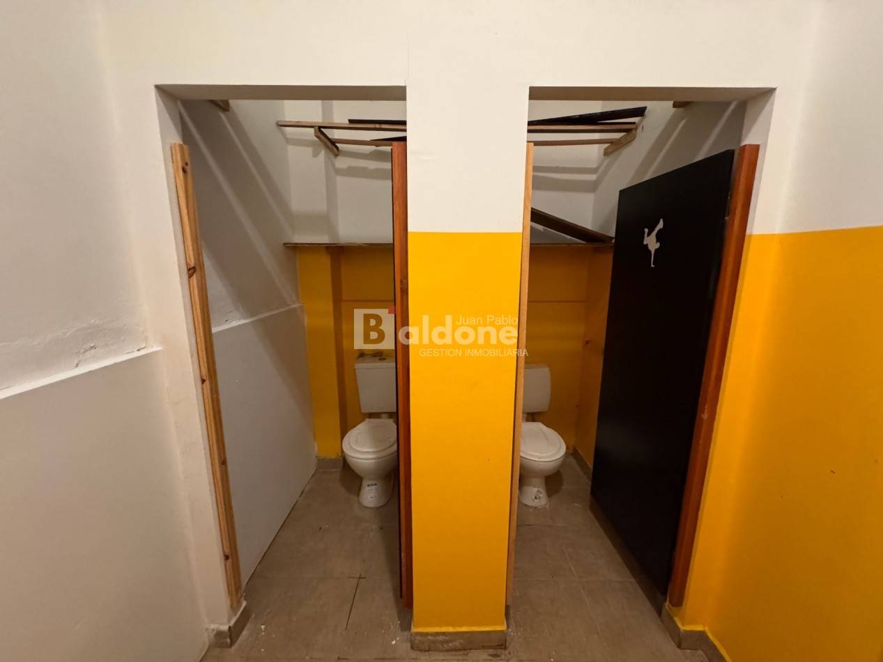 ALQUILER - LOCAL COMERCIAL CENTRICO - CALLE 20 E/ 13 Y 15 - GRAL. PICO - LA PAMPA