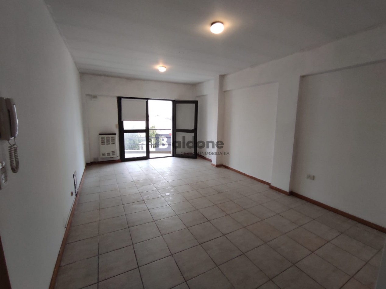 EN VENTA - DEPARTAMENTO EN SANTA ROSA 