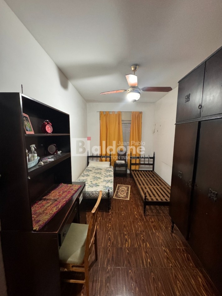 EN VENTA - AMPLIA CASA - CALLE 3 ENTRE 26 Y 28 -GRAL. PICO - LA PAMPA
