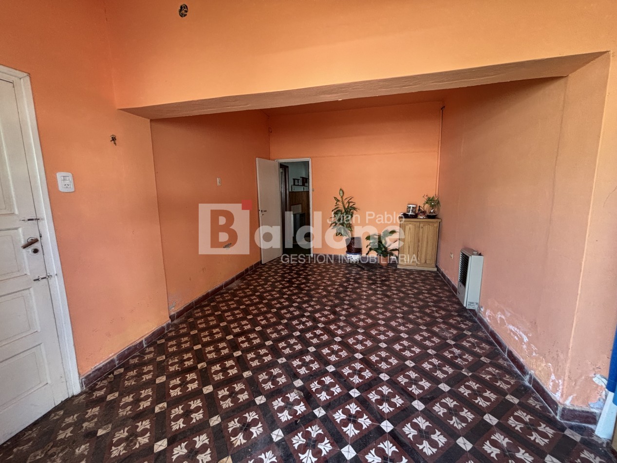 ALQUILER - CASA CALLE 102 E/ 15 Y 17 - GRAL. PICO