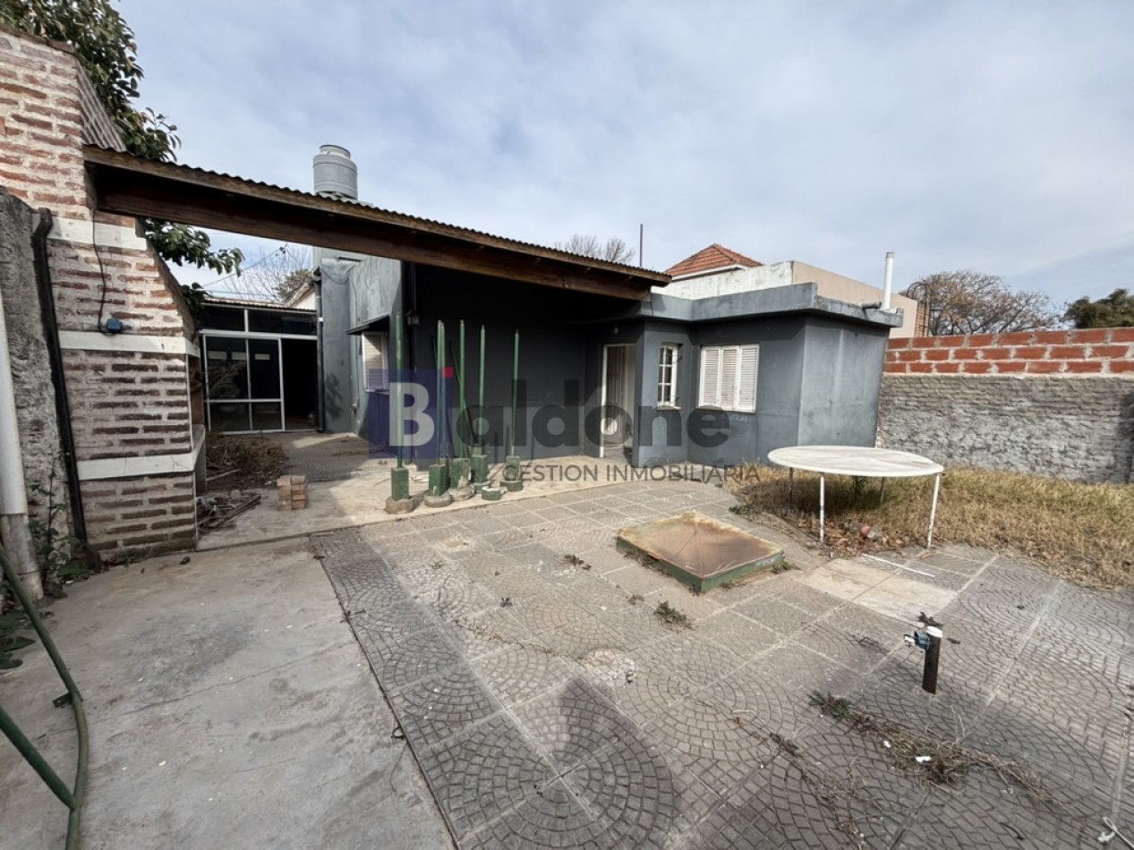 EN VENTA - CASA MUY AMPLIA Y LUMINOSA - CALLE 13 - GENERAL PICO - LA PAMPA