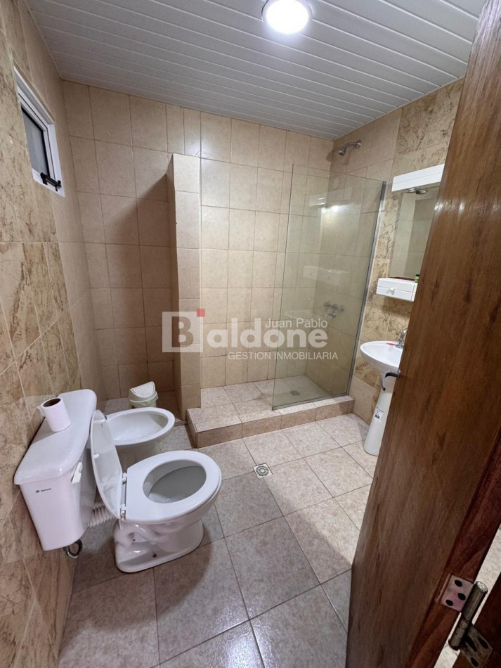 EN VENTA - MUY AMPLIA CASA BARRIO RUCCI - GRAL. PICO - LA PAMPA