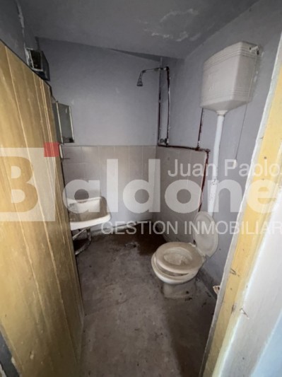 EN VENTA CASA + LOCAL COMERCIAL - CALLE 26 E/ 1 Y 3 - GRAL. PICO - LA PAMPA