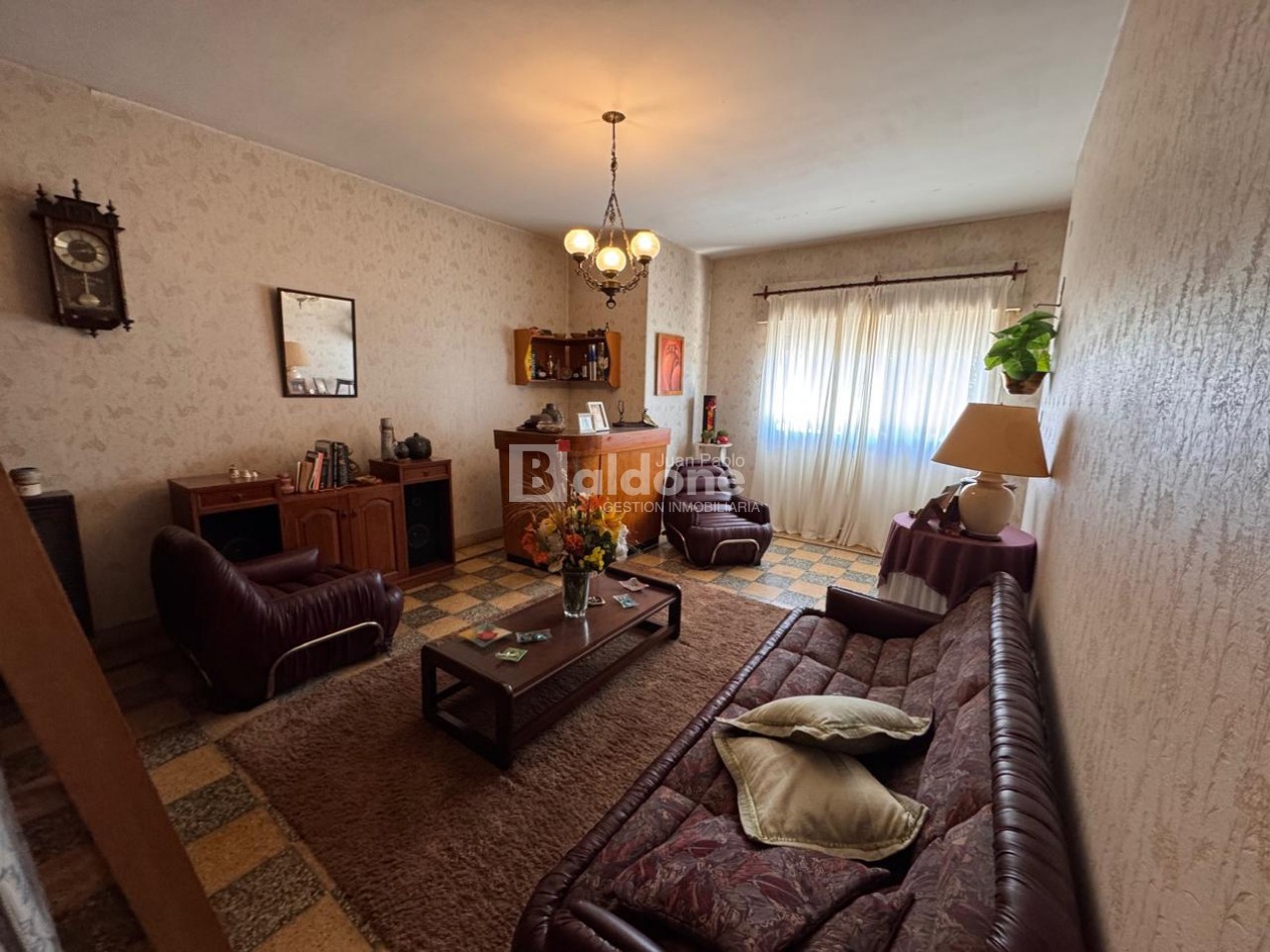 EN VENTA - CASA EN ESQUINA . CALLE 3 ESQ. 12 - GRAL. PICO - LA PAMPA