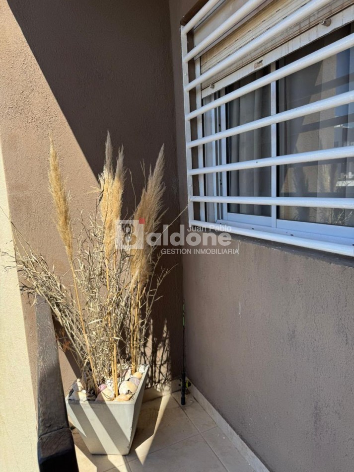EN VENTA - DEPARTAMENTO FRENTE AL MAR - MONTE HERMOSO