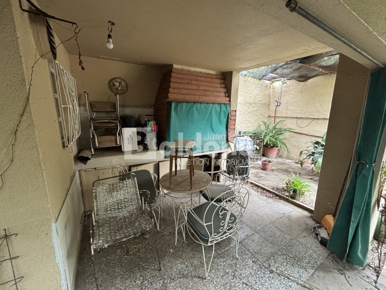 ALQUILER - CASA CALLE 102 E/ 15 Y 17 - GRAL. PICO