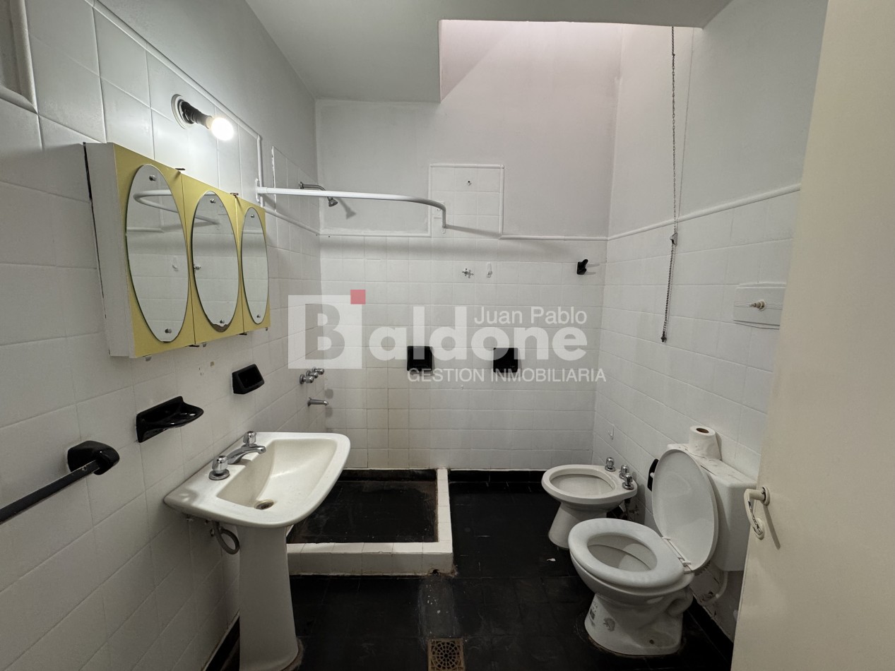 EN VENTA - CASA CALLE 7 E/ 6 Y 4 - GRAL. PICO - LA PAMPA