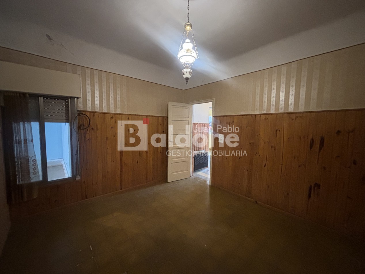EN VENTA CASA + LOCAL COMERCIAL - CALLE 26 E/ 1 Y 3 - GRAL. PICO - LA PAMPA