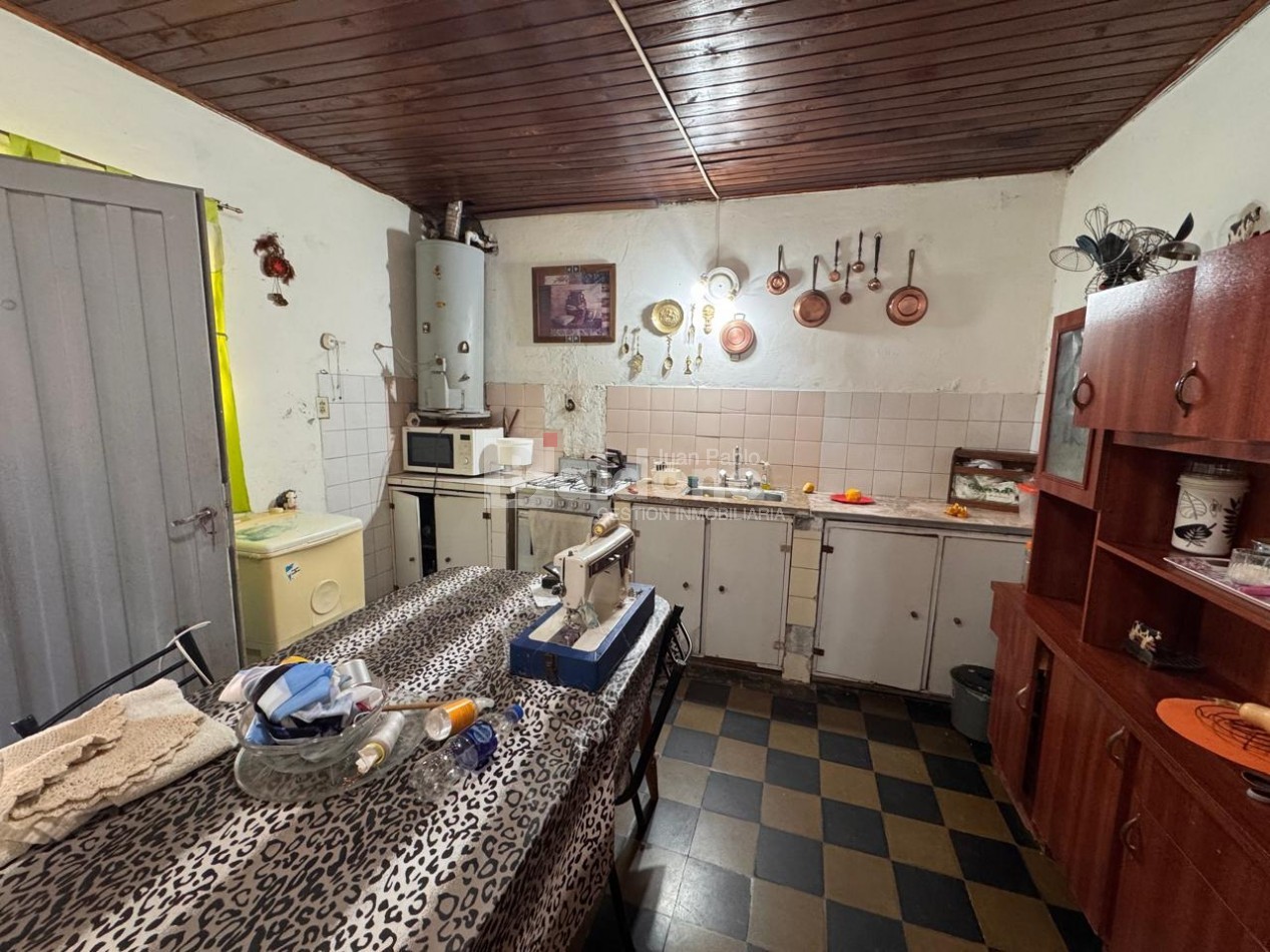 EN VENTA - CASA CALLE 102 E/ 33 Y 35 - GRAL. PICO - LA PAMPA