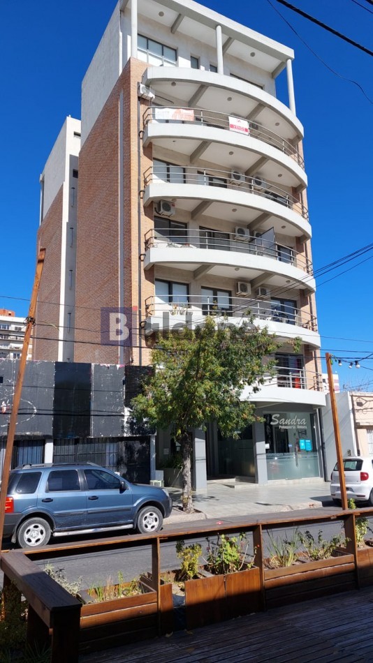 EN VENTA - DEPARTAMENTO EN SANTA ROSA 