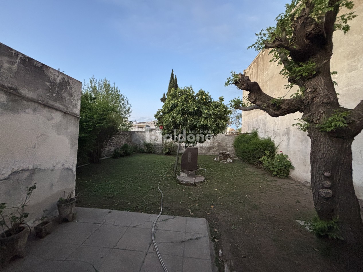 ALQUILER - CASA CALLE 22 E/ 9 Y 11 - GRAL. PICO