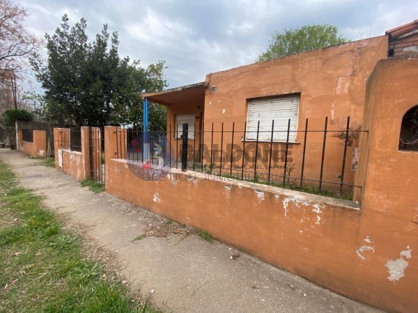 EN VENTA  CASA EN GENERAL PICO - EXCELENTE UBICACION