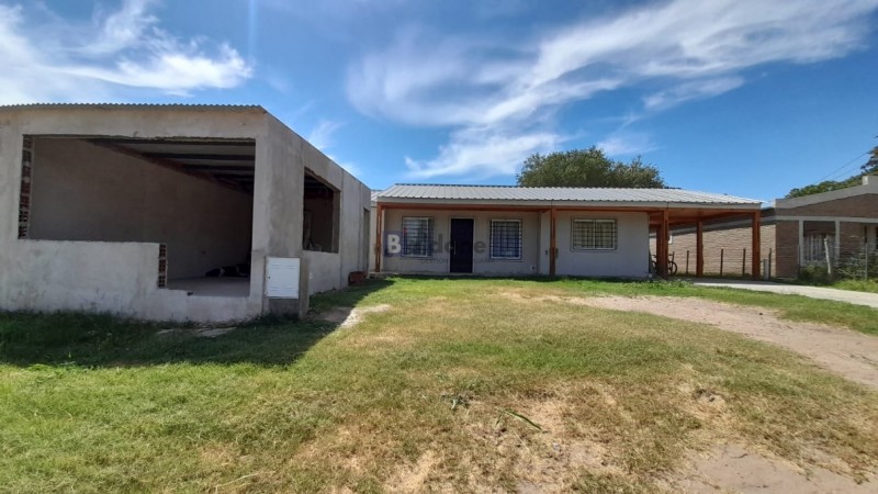 EN VENTA CASA EN CALEUFU - LA PAMPA