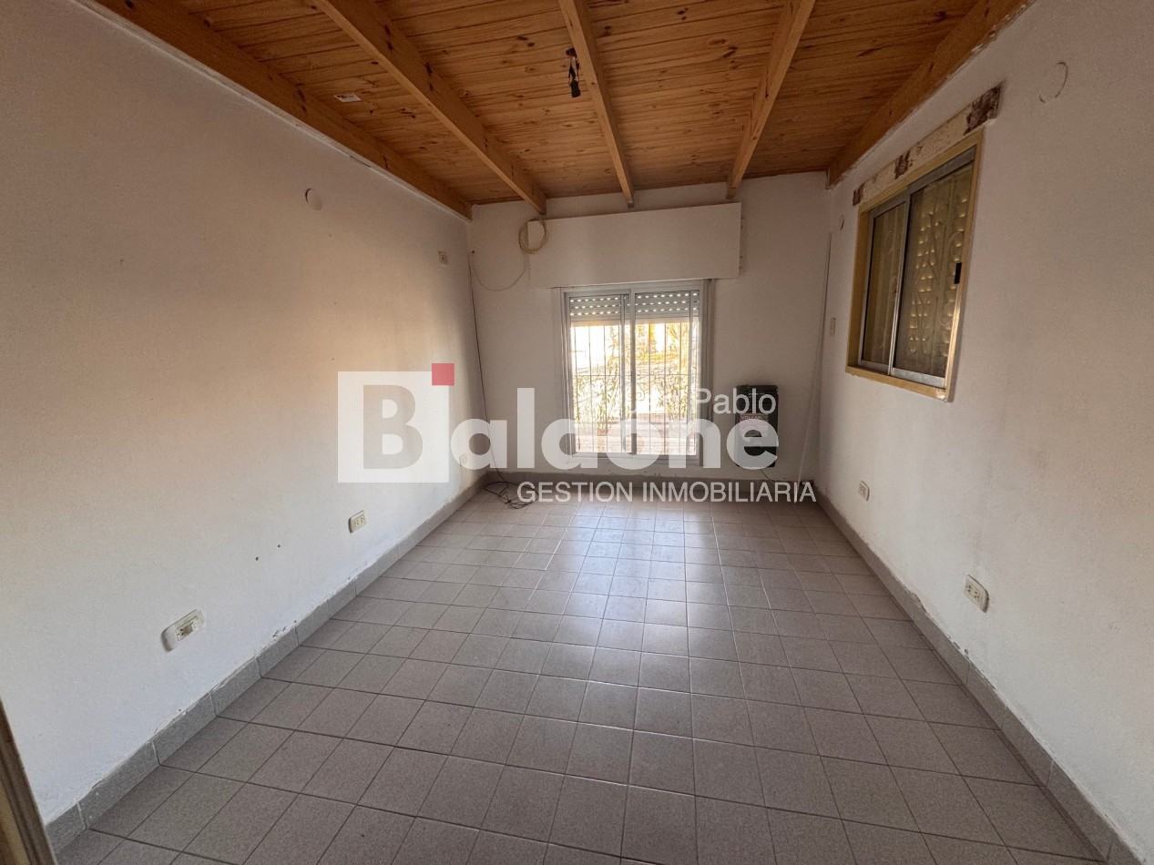 EN VENTA - AMPLIA CASA BARRIO RUCCI - GRAL. PICO - LA PAMPA
