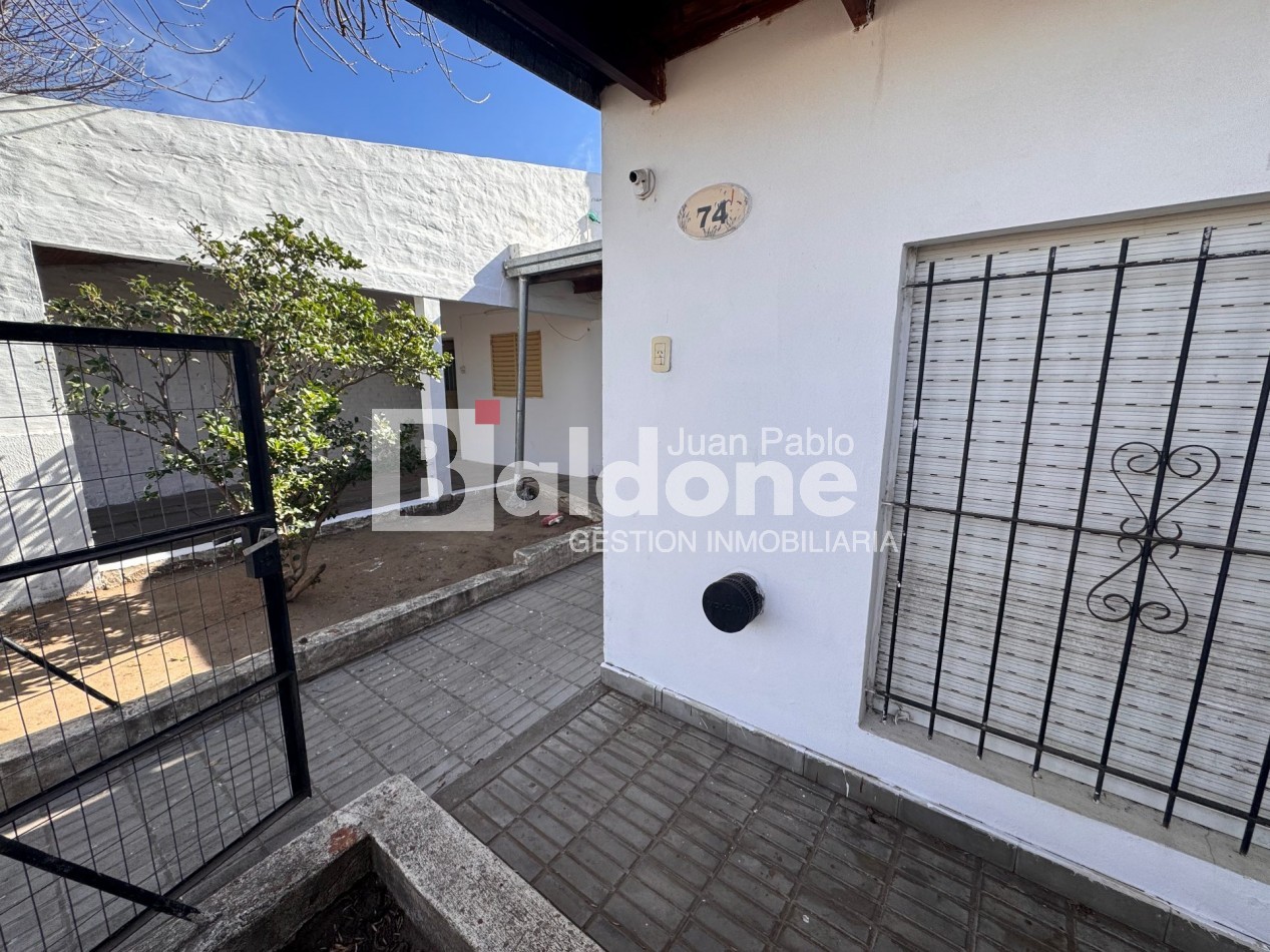 EN VENTA - AMPLIA CASA BARRIO RUCCI - GRAL. PICO - LA PAMPA
