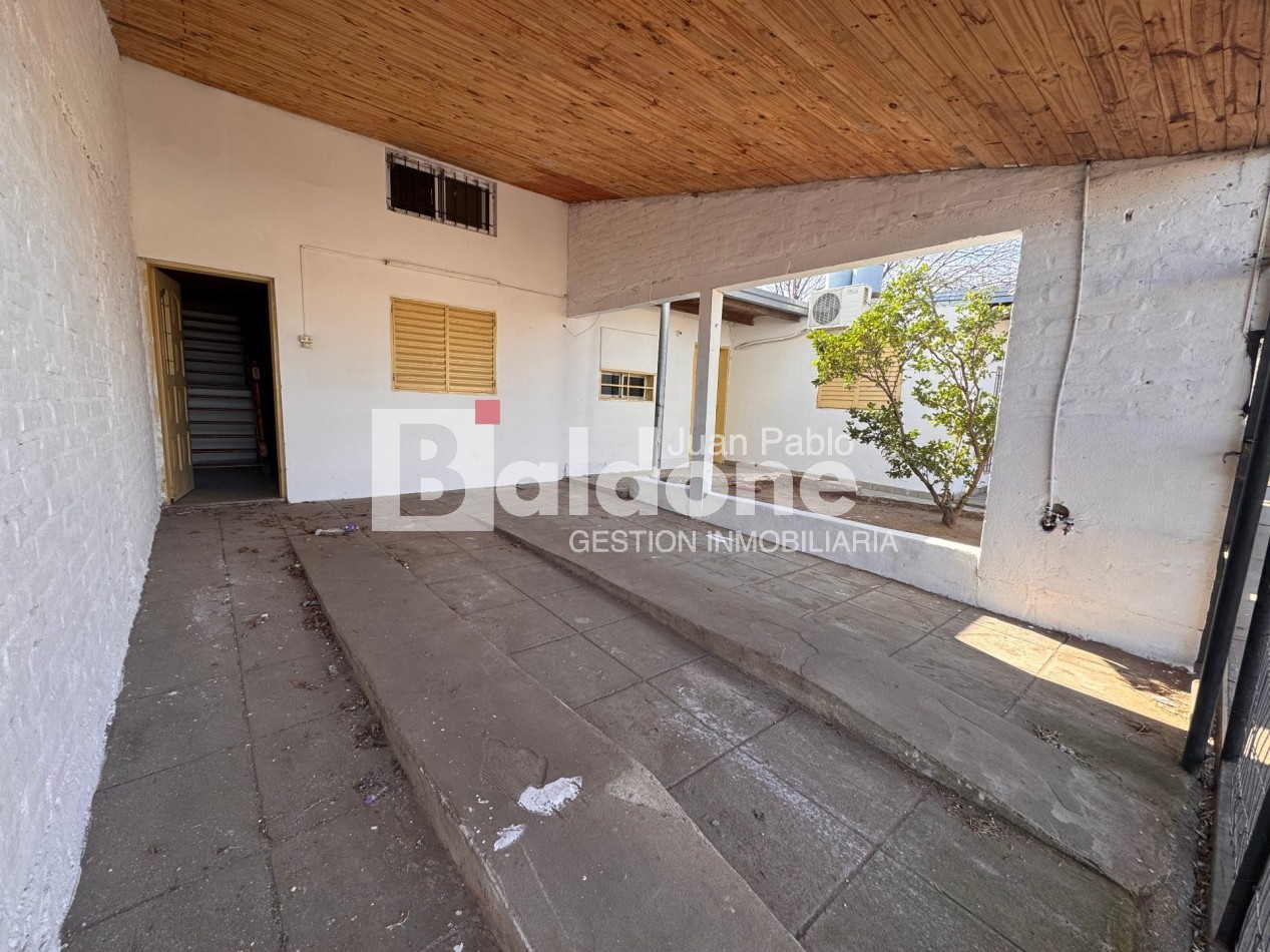 EN VENTA - AMPLIA CASA BARRIO RUCCI - GRAL. PICO - LA PAMPA