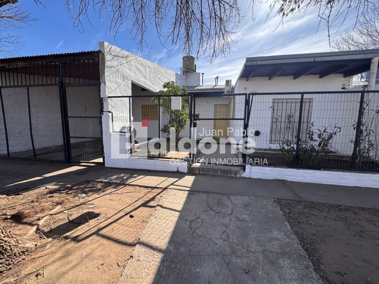 EN VENTA - AMPLIA CASA BARRIO RUCCI - GRAL. PICO - LA PAMPA