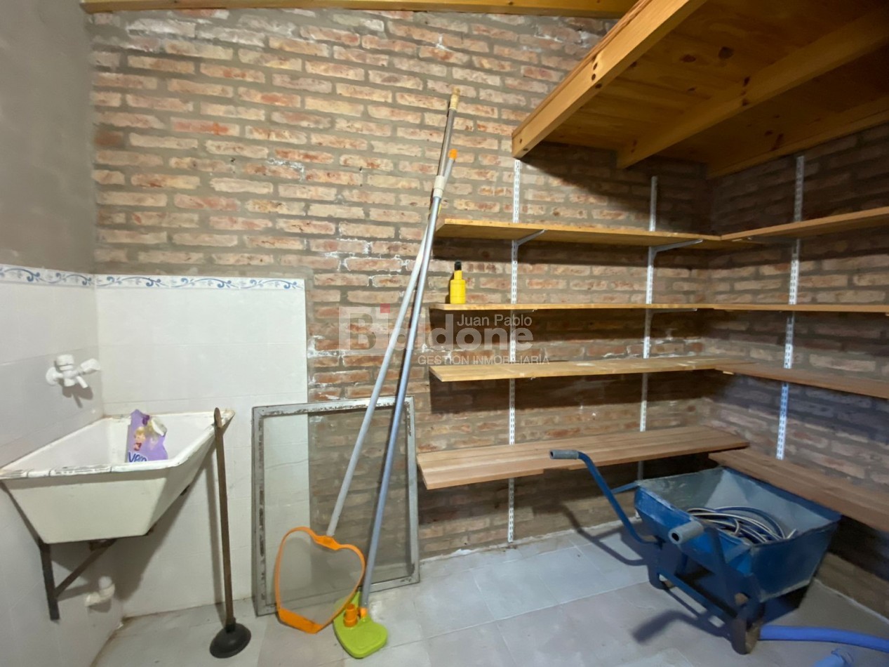 CASA QUINTA EN VENTA - OPORTUNIDAD EN BARRIO EXCLUSIVO - TOAY LA PAMPA 