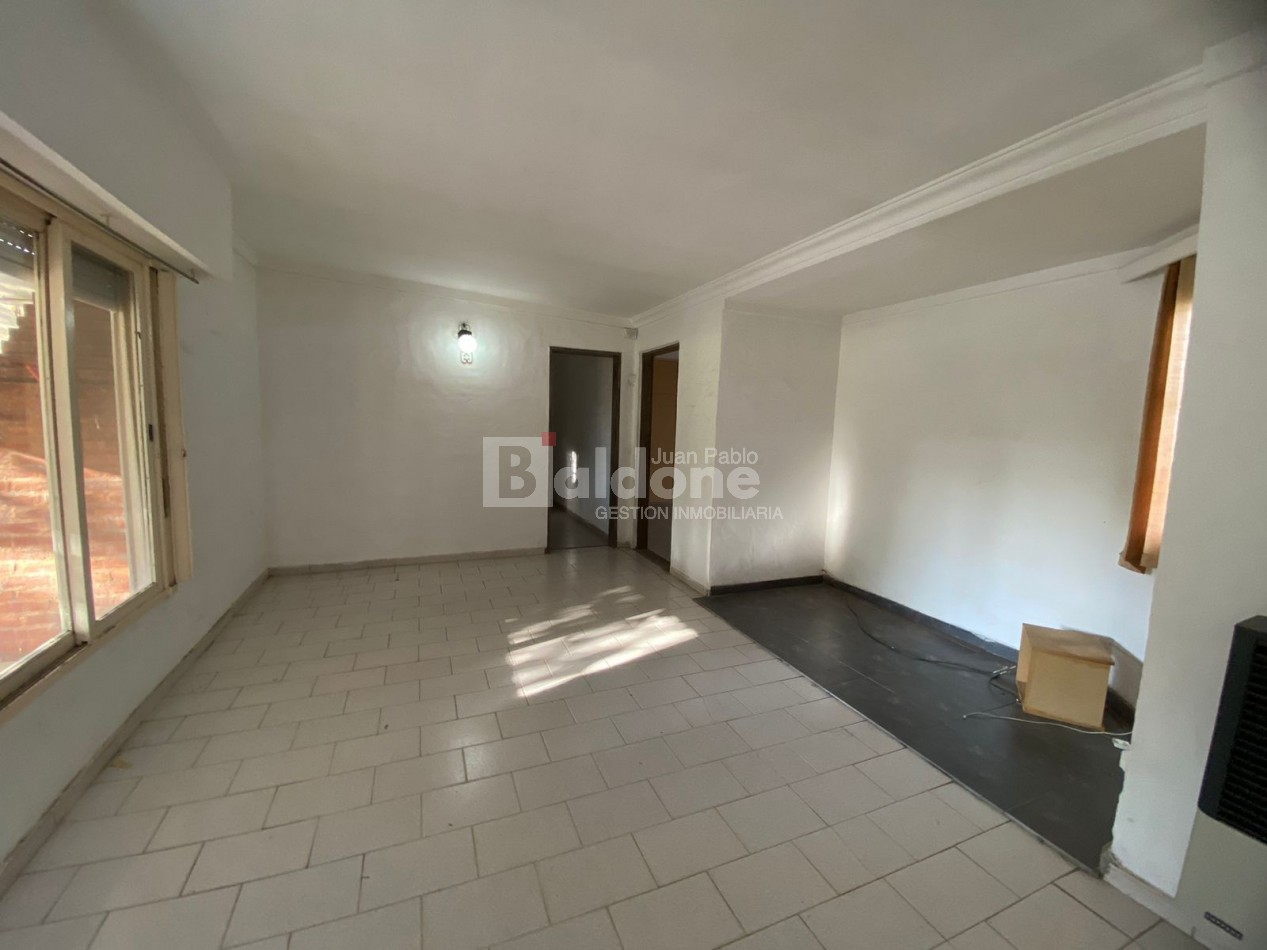 CASA QUINTA EN VENTA - OPORTUNIDAD EN BARRIO EXCLUSIVO - TOAY LA PAMPA 