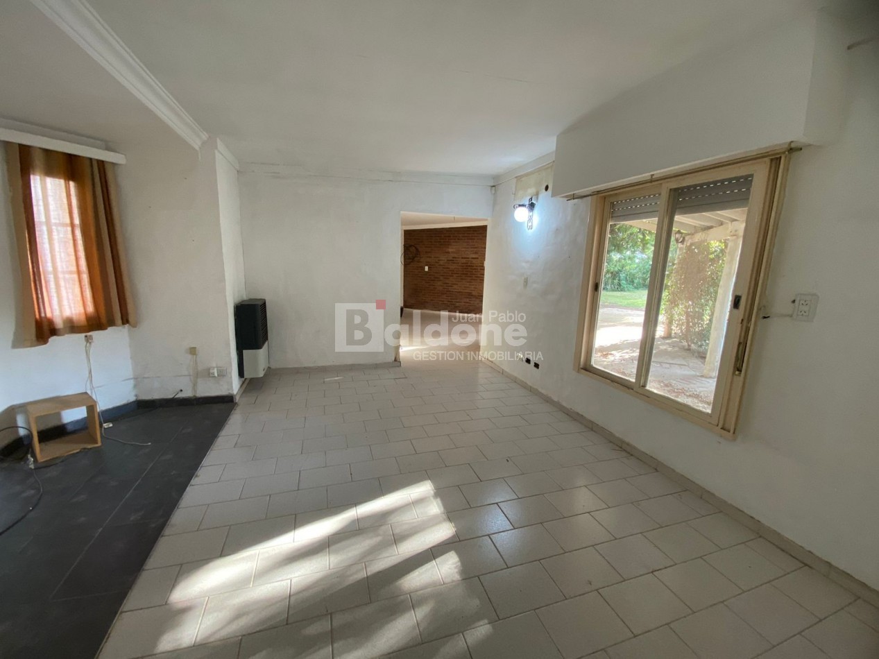 CASA QUINTA EN VENTA - OPORTUNIDAD EN BARRIO EXCLUSIVO - TOAY LA PAMPA 