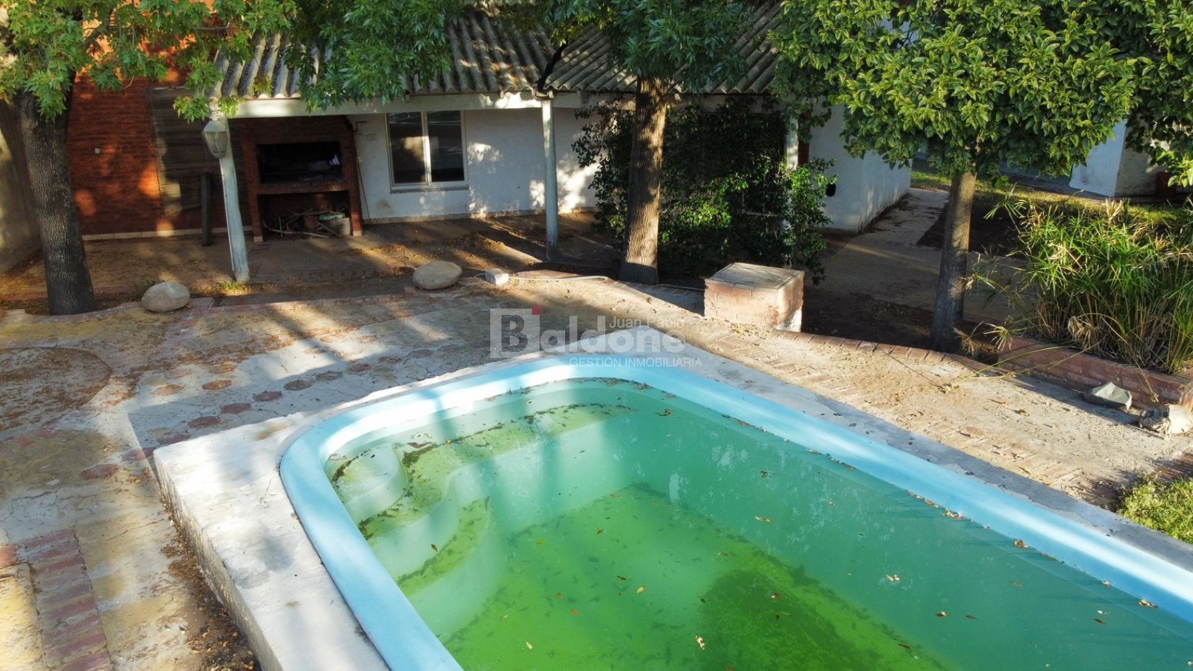 CASA QUINTA EN VENTA - OPORTUNIDAD EN BARRIO EXCLUSIVO - TOAY LA PAMPA 