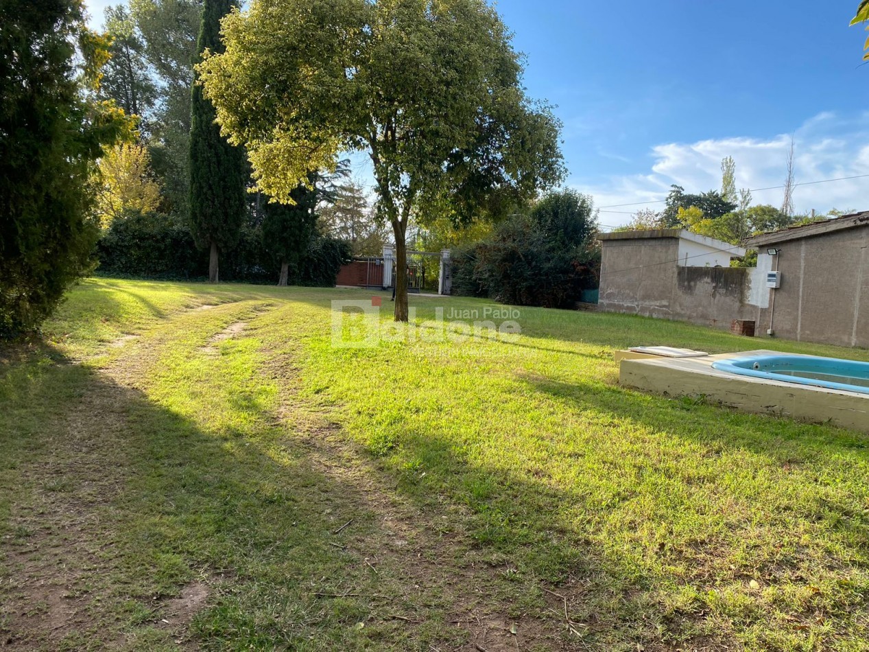 CASA QUINTA EN VENTA - OPORTUNIDAD EN BARRIO EXCLUSIVO - TOAY LA PAMPA 