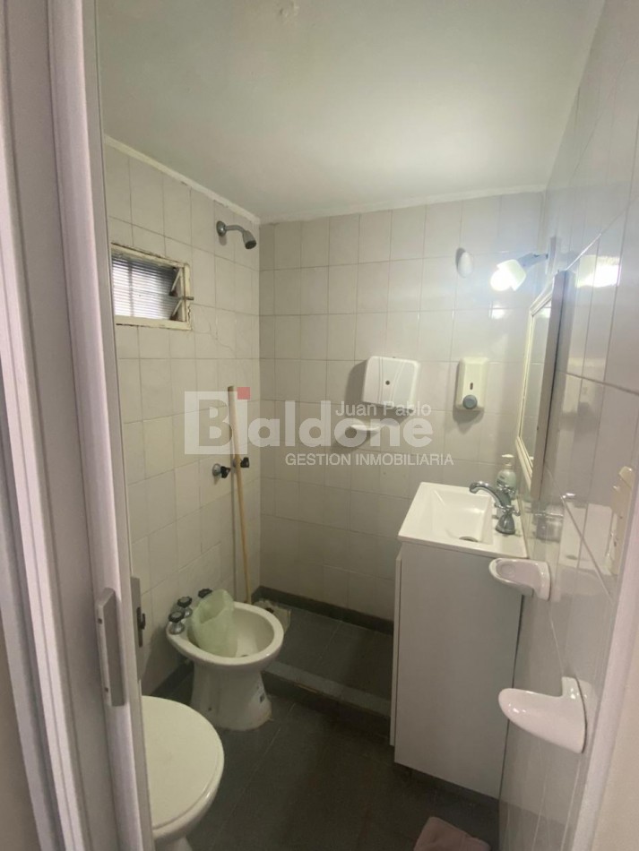 EN VENTA - CASA MUY AMPLIA Y LUMINOSA - CALLE 13 - GENERAL PICO - LA PAMPA