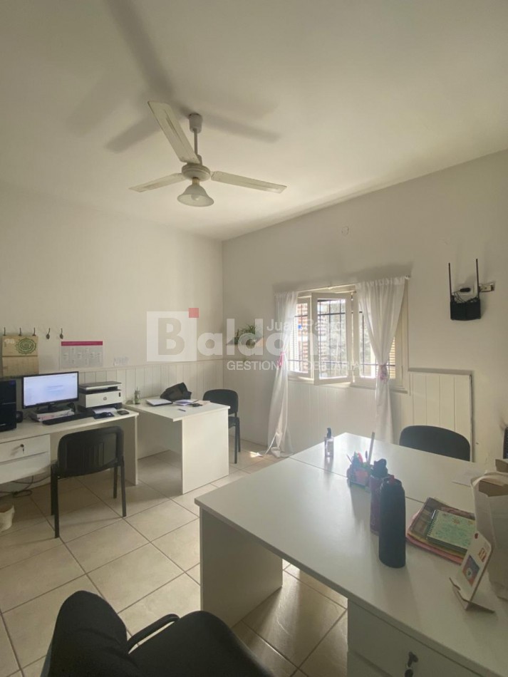 EN VENTA - CASA MUY AMPLIA Y LUMINOSA - CALLE 13 - GENERAL PICO - LA PAMPA