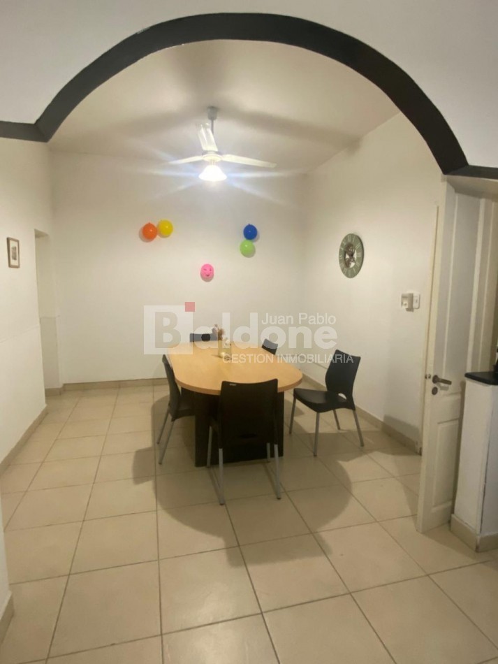 EN VENTA - CASA MUY AMPLIA Y LUMINOSA - CALLE 13 - GENERAL PICO - LA PAMPA