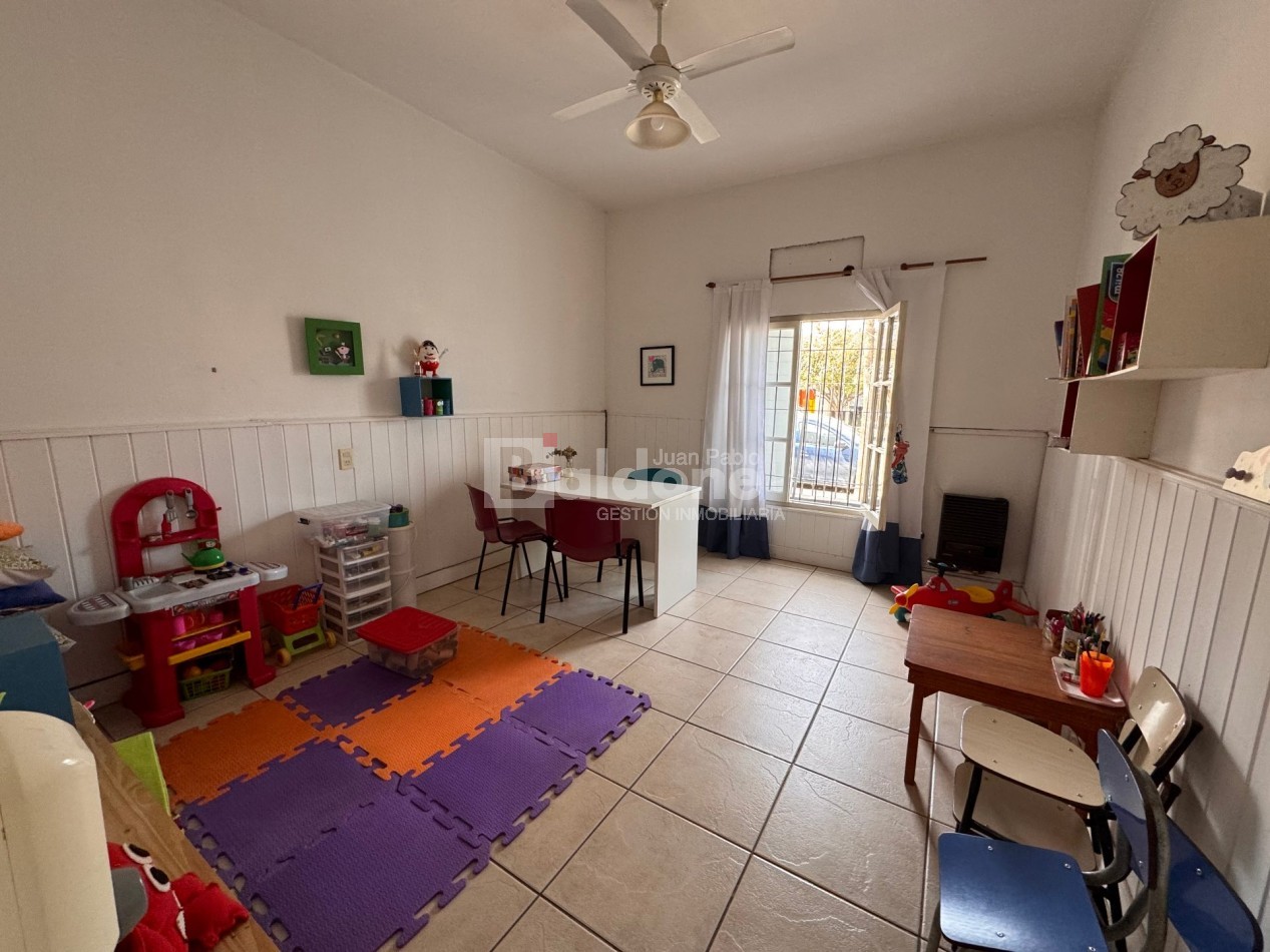 EN VENTA - CASA MUY AMPLIA Y LUMINOSA - CALLE 13 - GENERAL PICO - LA PAMPA