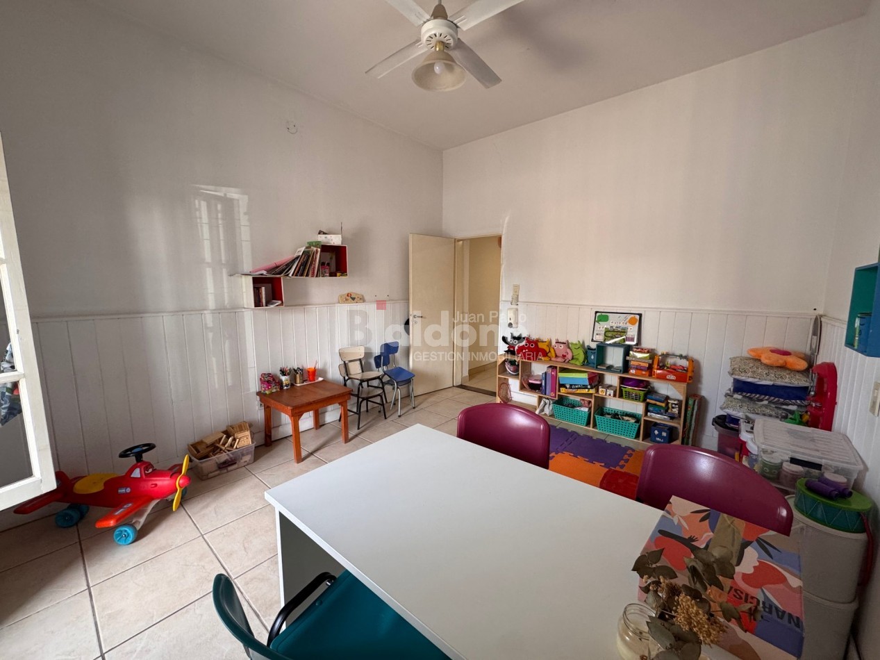 EN VENTA - CASA MUY AMPLIA Y LUMINOSA - CALLE 13 - GENERAL PICO - LA PAMPA