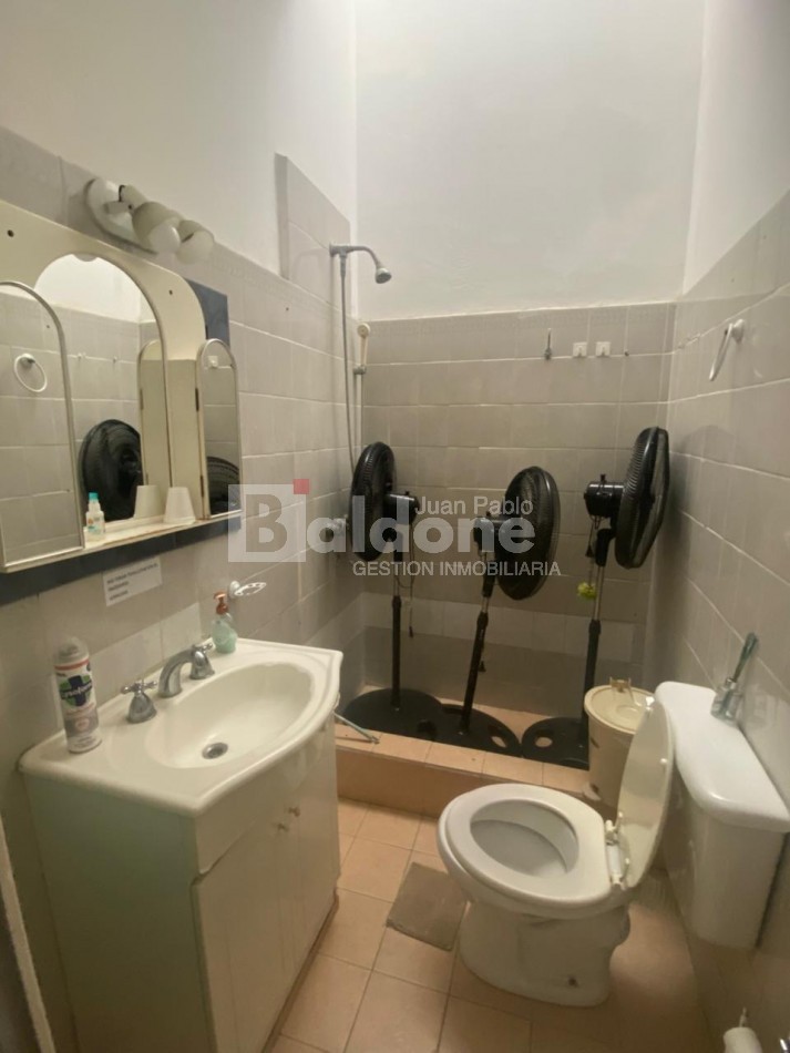 EN VENTA - CASA MUY AMPLIA Y LUMINOSA - CALLE 13 - GENERAL PICO - LA PAMPA