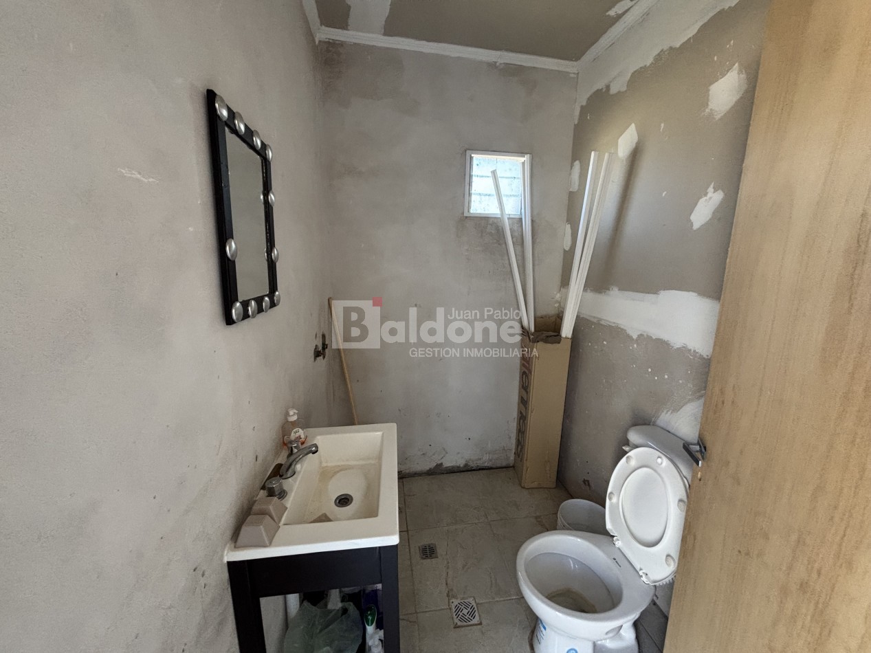 EN VENTA - 1,1 HECTAREA ZONA INDUSTRIAL. - GRAL. PICO