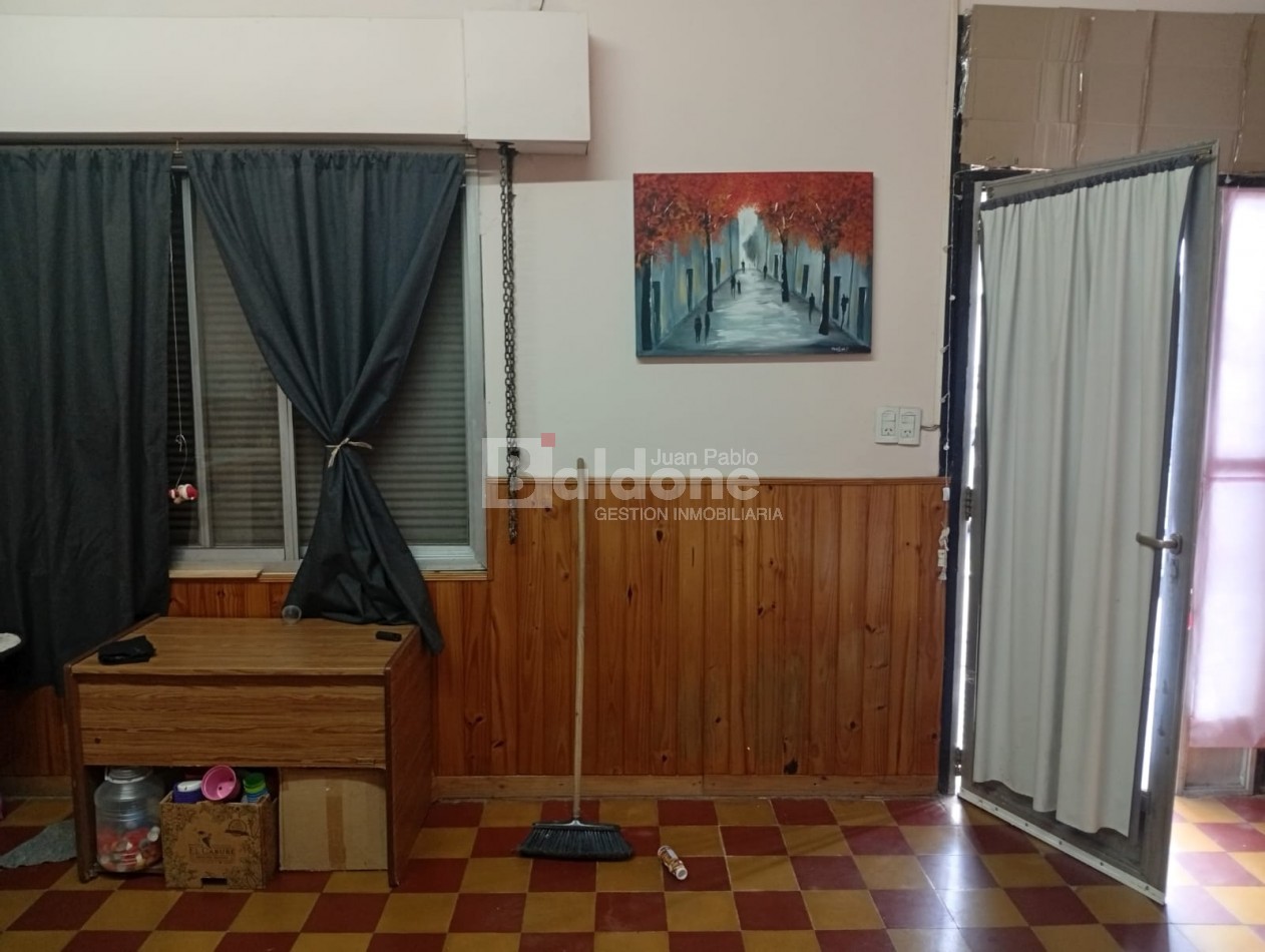 EN VENTA - LOCAL CENTRICO MULTIRRENTA -CALLE 22 E/ 11 Y 13 - GRAL. PICO