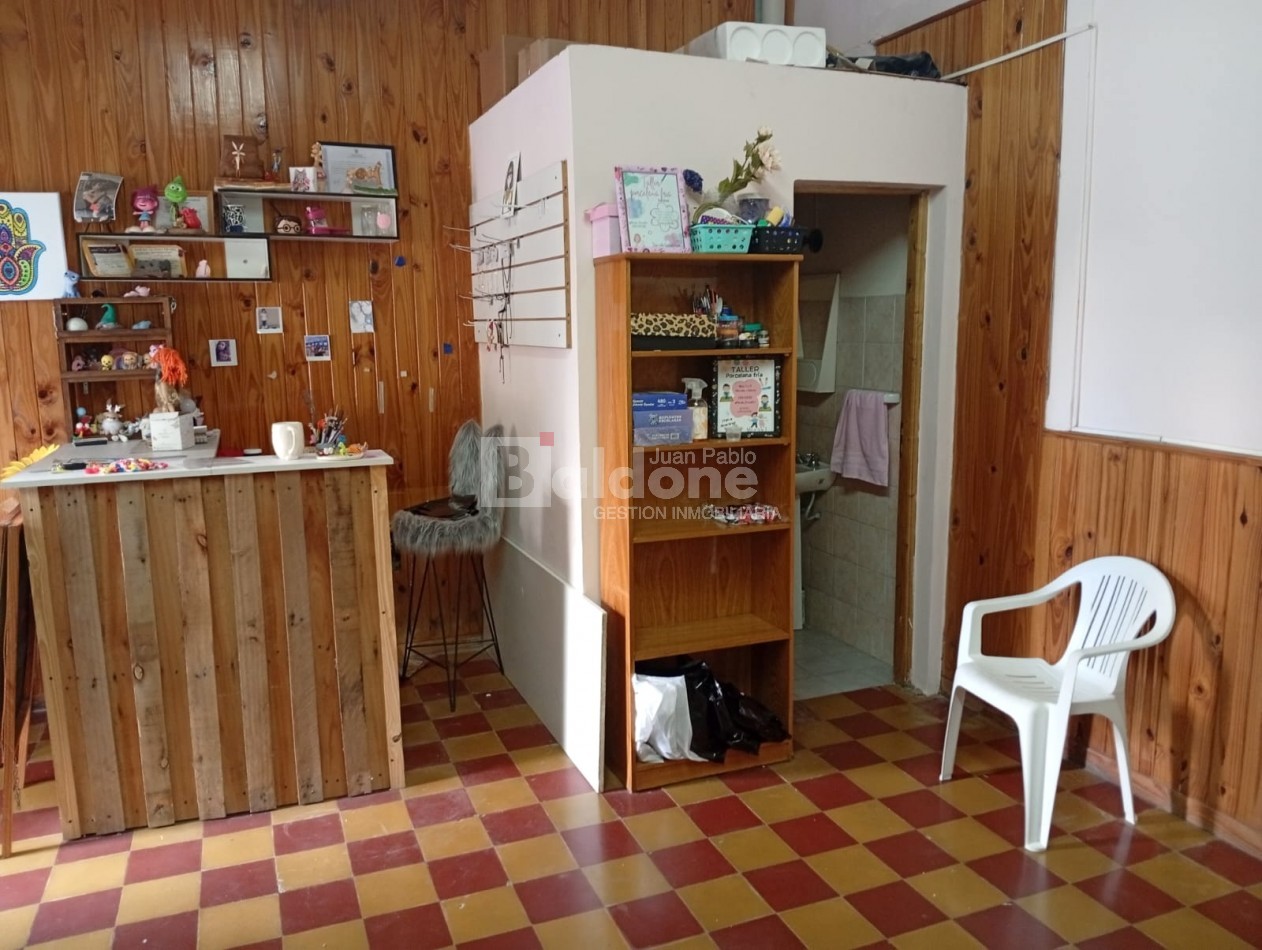 EN VENTA - LOCAL CENTRICO MULTIRRENTA -CALLE 22 E/ 11 Y 13 - GRAL. PICO