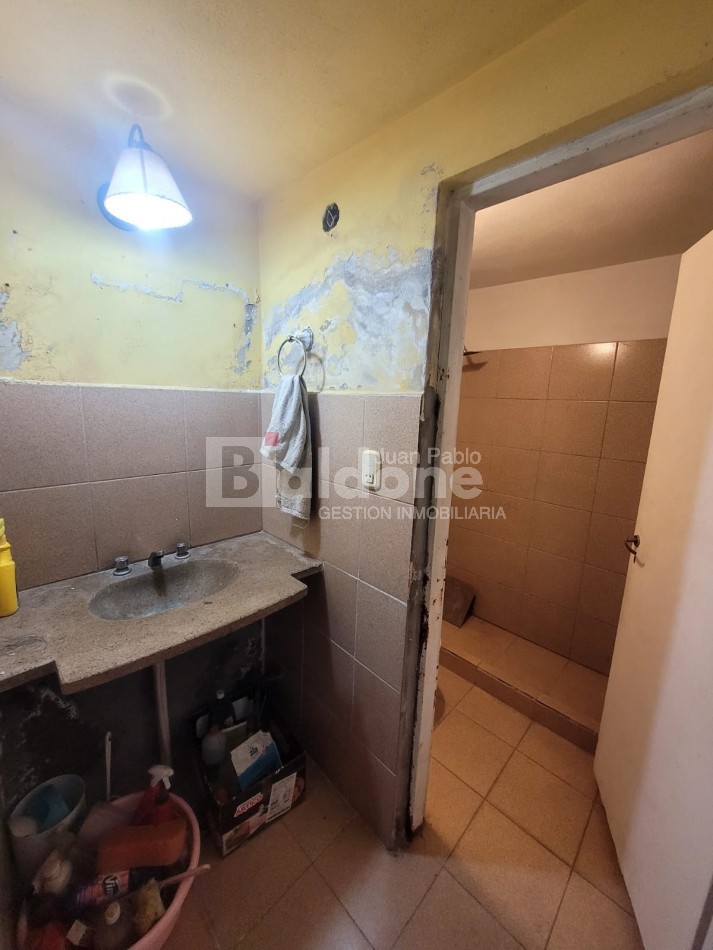 EN VENTA - GALPON + DPTO. -CALLE 101 OESTE E/ 112 Y 114 GRAL. PICO - LA PAMPA