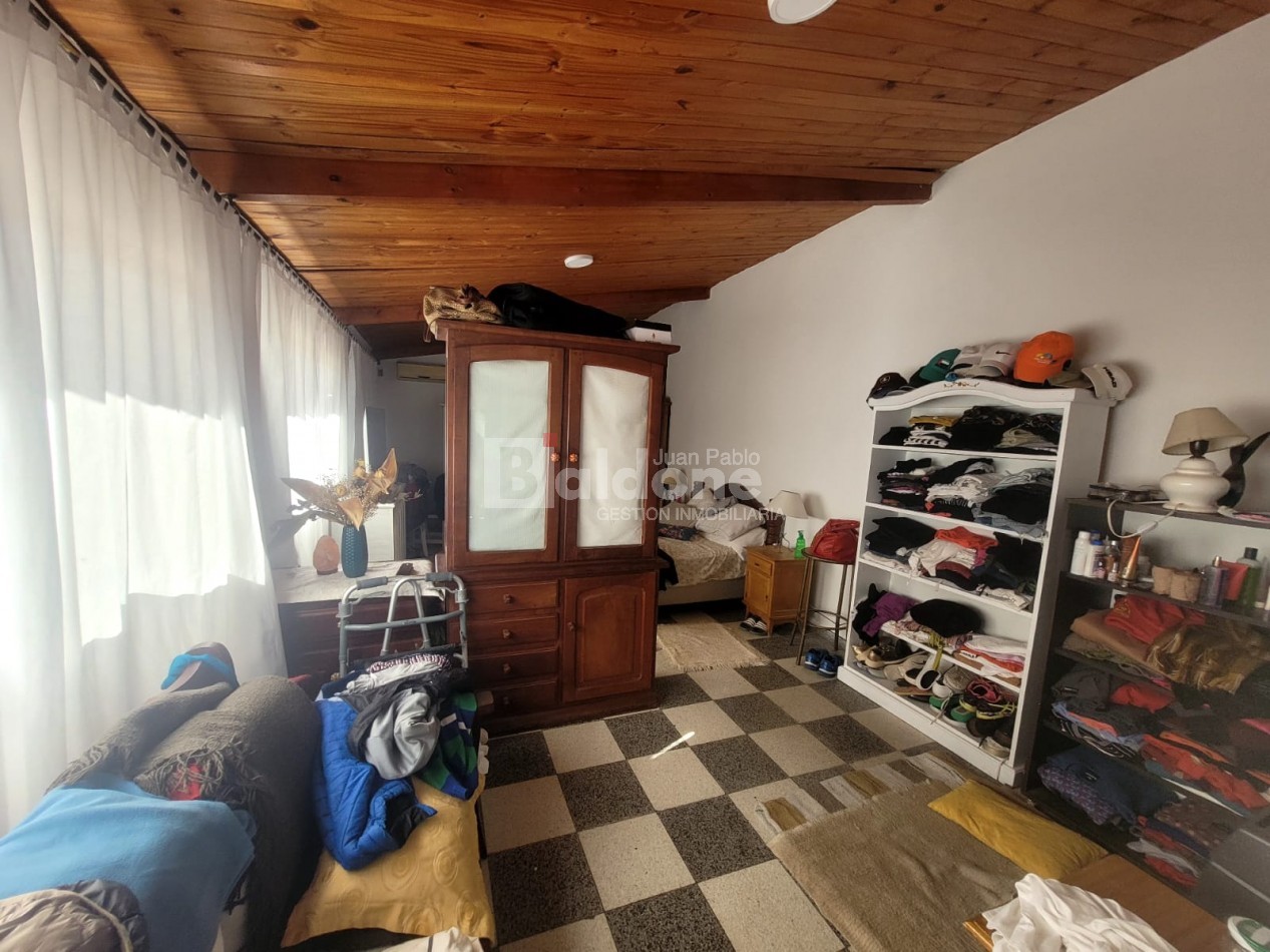 EN VENTA - GALPON + DPTO. -CALLE 101 OESTE E/ 112 Y 114 GRAL. PICO - LA PAMPA