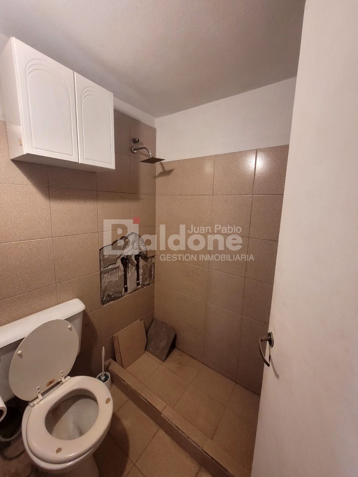 EN VENTA - GALPON + DPTO. -CALLE 101 OESTE E/ 112 Y 114 GRAL. PICO - LA PAMPA