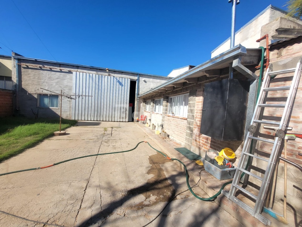 EN VENTA - GALPON + DPTO. -CALLE 101 OESTE E/ 112 Y 114 GRAL. PICO - LA PAMPA
