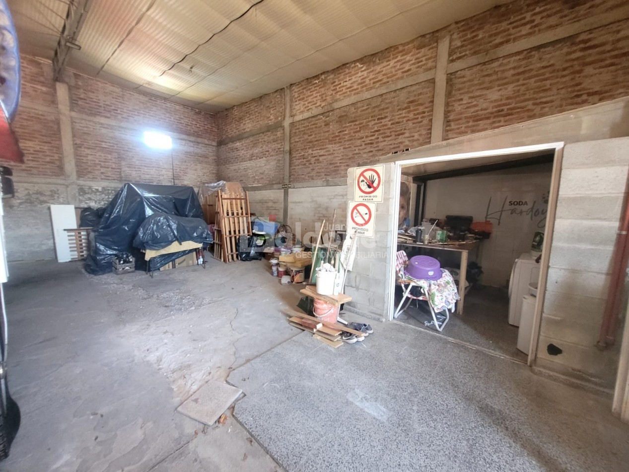 EN VENTA - GALPON + DPTO. -CALLE 101 OESTE E/ 112 Y 114 GRAL. PICO - LA PAMPA