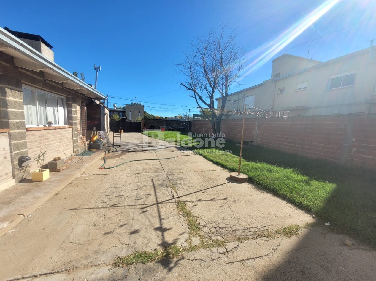 EN VENTA - GALPON + DPTO. -CALLE 101 OESTE E/ 112 Y 114 GRAL. PICO - LA PAMPA