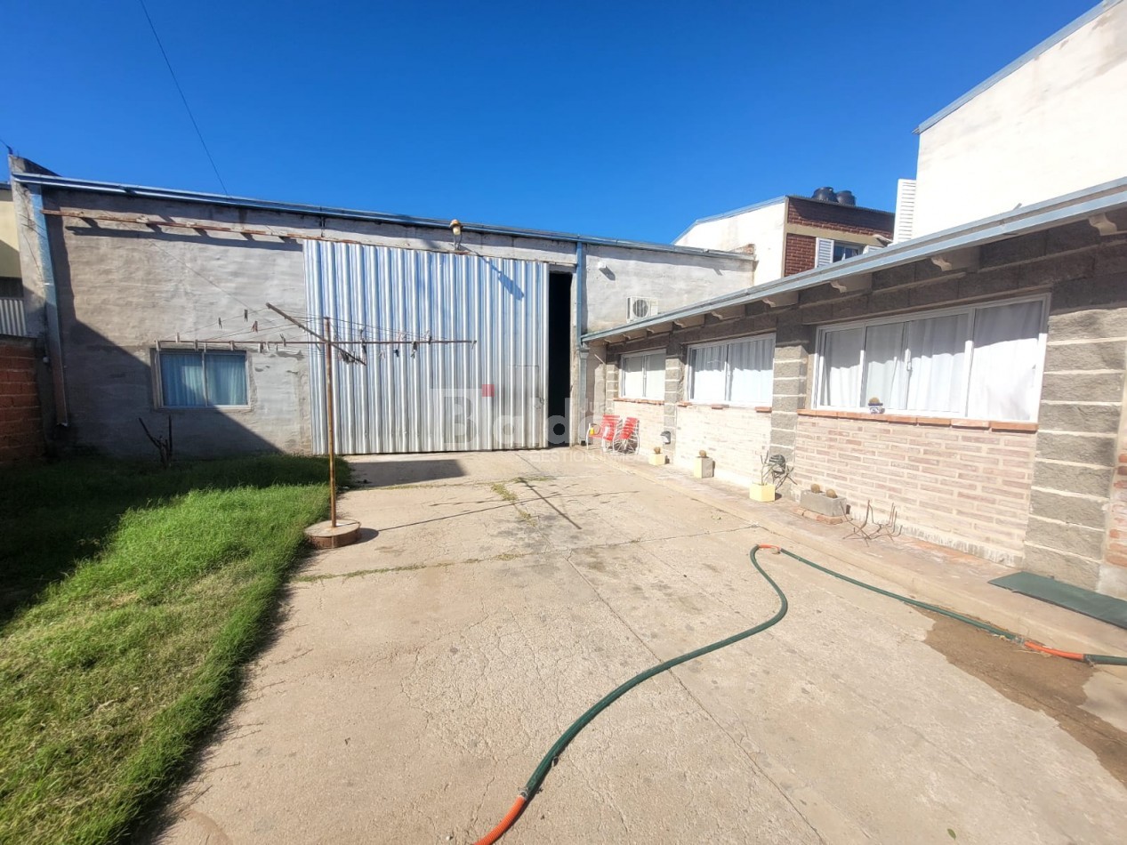 EN VENTA - GALPON + DPTO. -CALLE 101 OESTE E/ 112 Y 114 GRAL. PICO - LA PAMPA