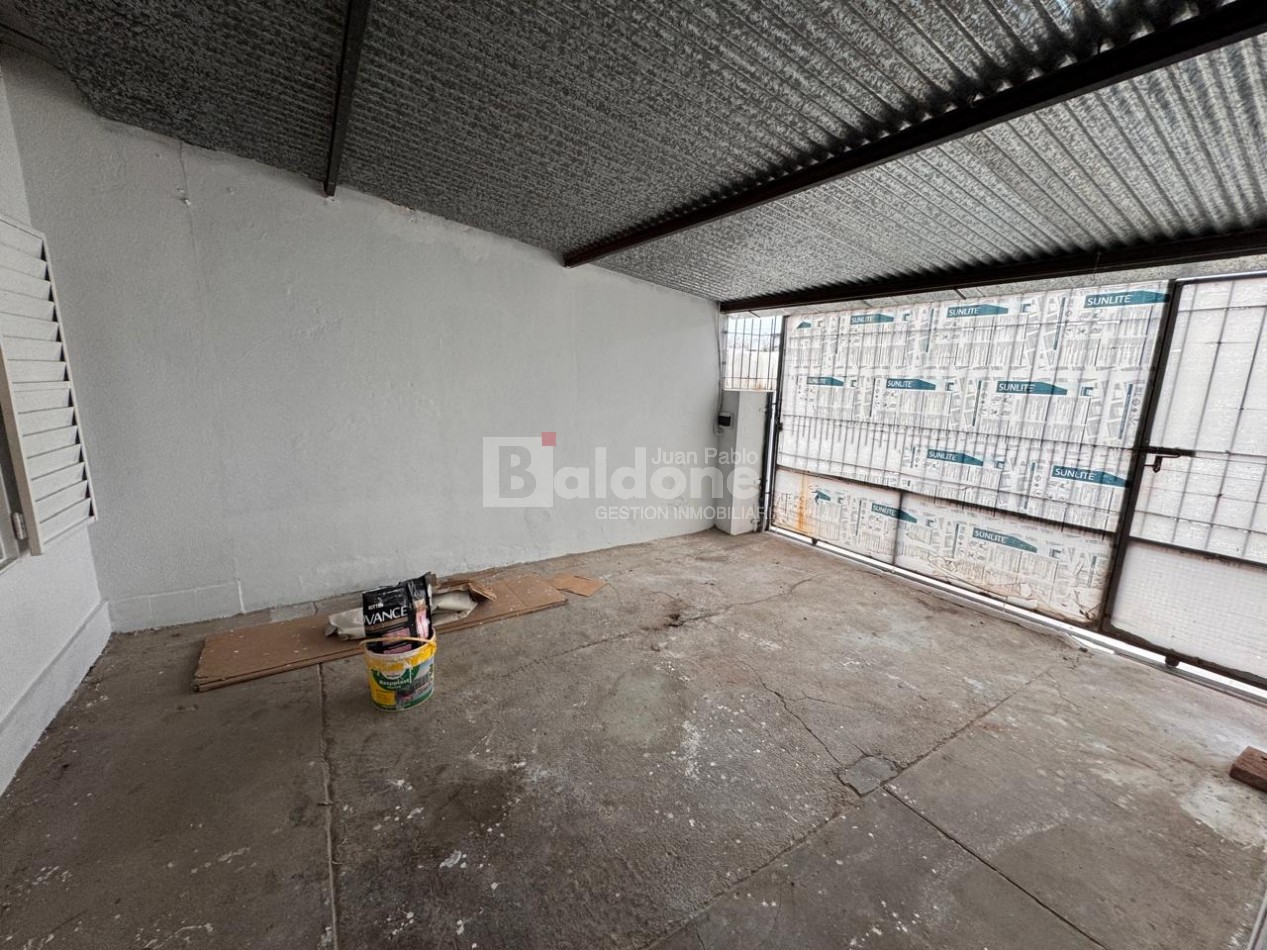 EN VENTA - MUY AMPLIA CASA BARRIO RUCCI - GRAL. PICO - LA PAMPA