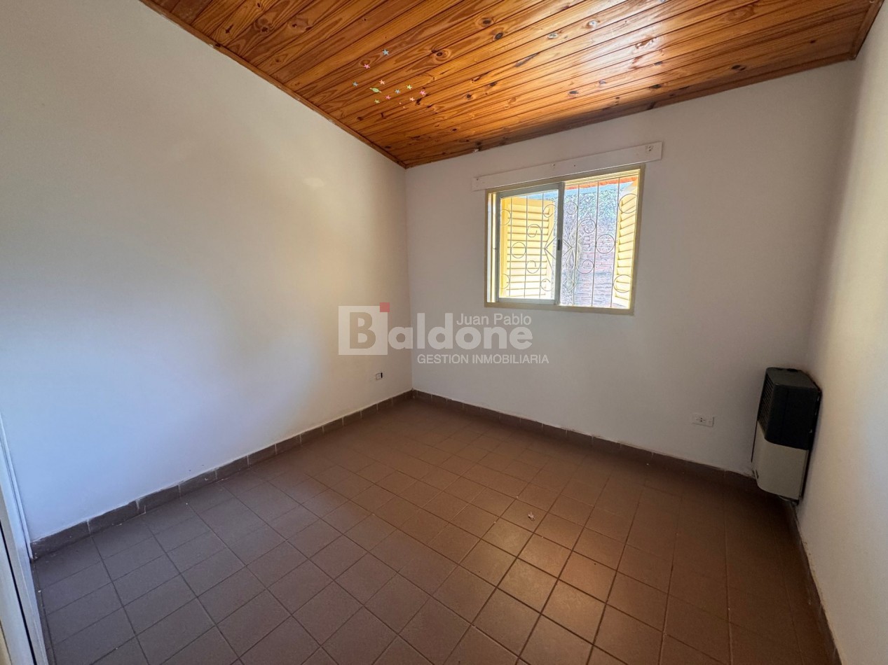 EN VENTA - AMPLIA CASA BARRIO RUCCI - GRAL. PICO - LA PAMPA