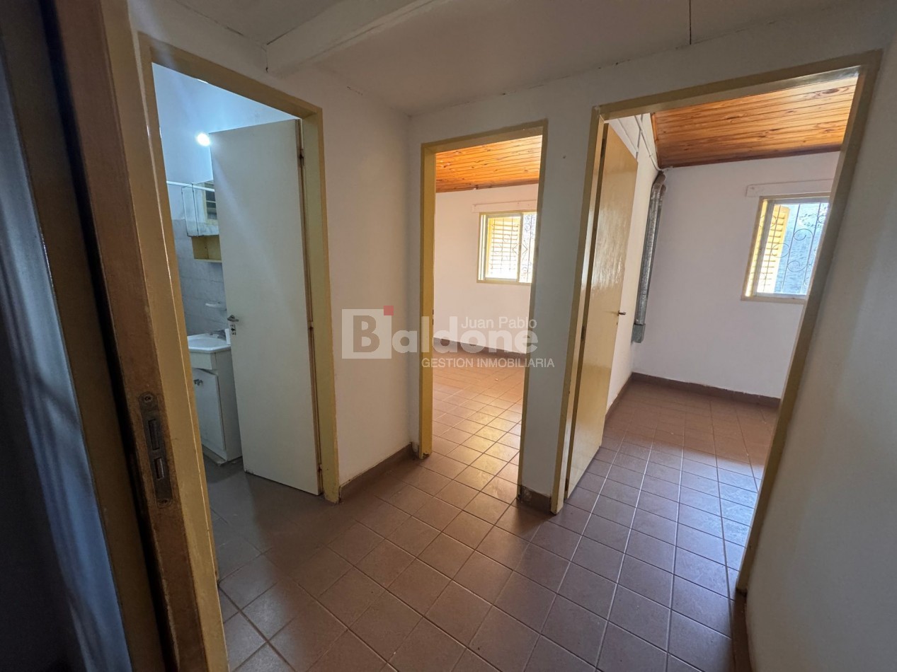 EN VENTA - AMPLIA CASA BARRIO RUCCI - GRAL. PICO - LA PAMPA