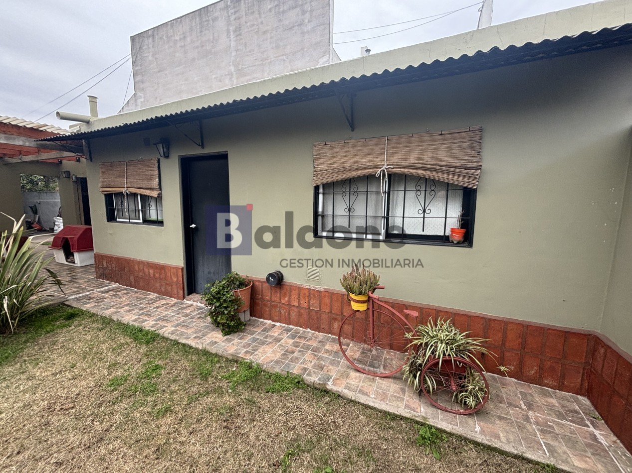 EN VENTA - CASA + DEPARTAMENTO - CALLE 27 - GRAL. PICO